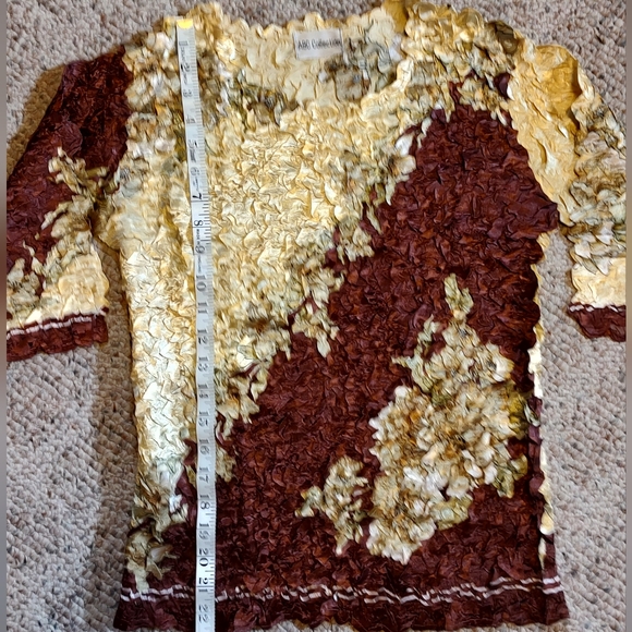 Scrunchy Blouse - Picture 4 of 4